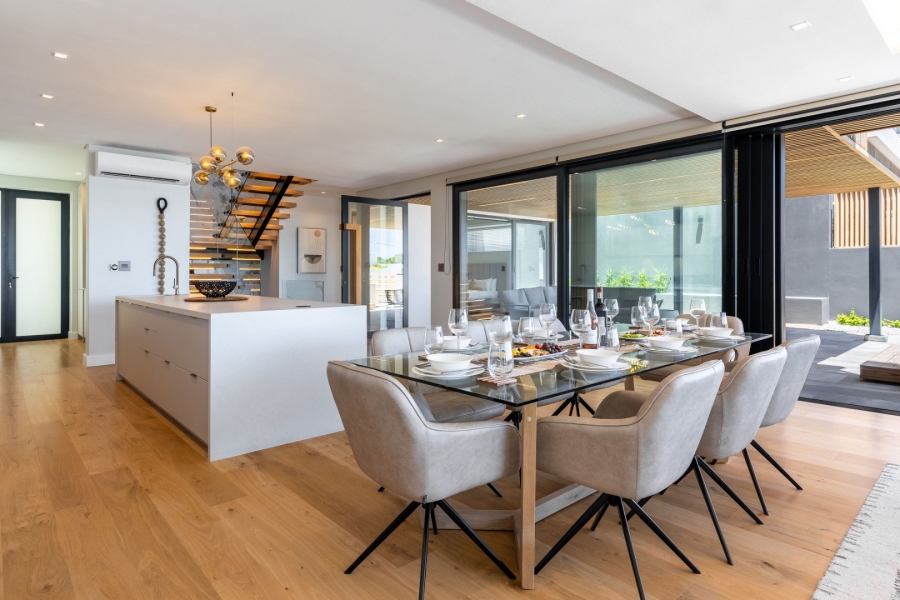 To Let 4 Bedroom Property for Rent in Camps Bay Western Cape